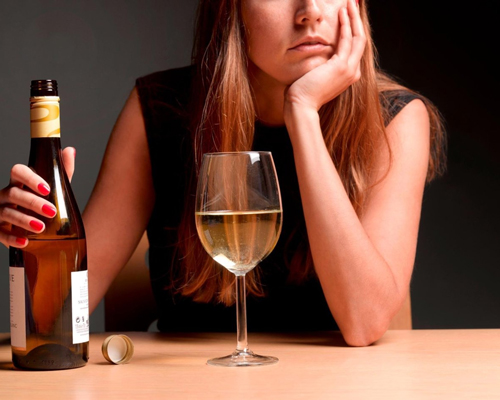 Анонимное лечение женского алкоголизма в Фатеже